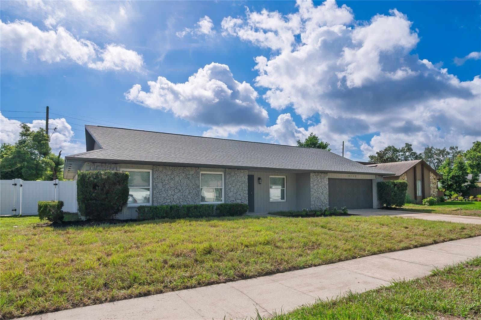 Single Family Residence at 5112 JEANNINE CT, ORLANDO, photo 4 of 52