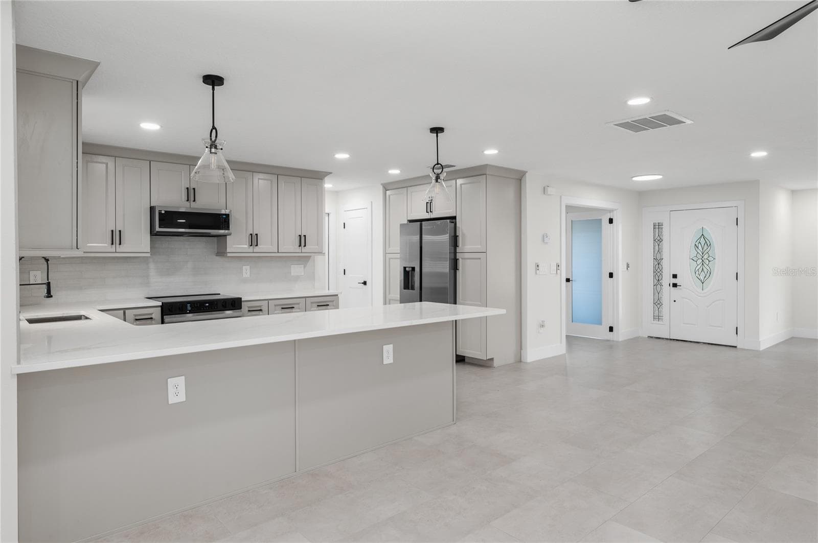 Single Family Residence at 5112 JEANNINE CT, ORLANDO, photo 12 of 52
