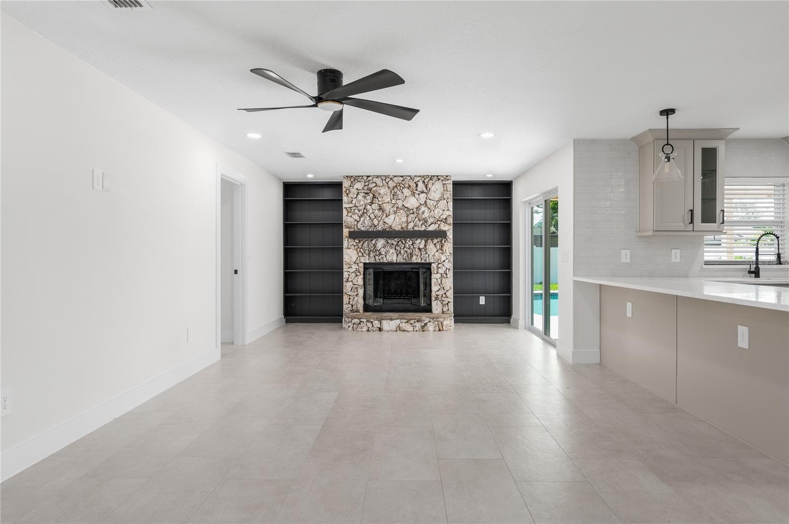Single Family Residence at 5112 JEANNINE CT, ORLANDO, photo 23 of 52