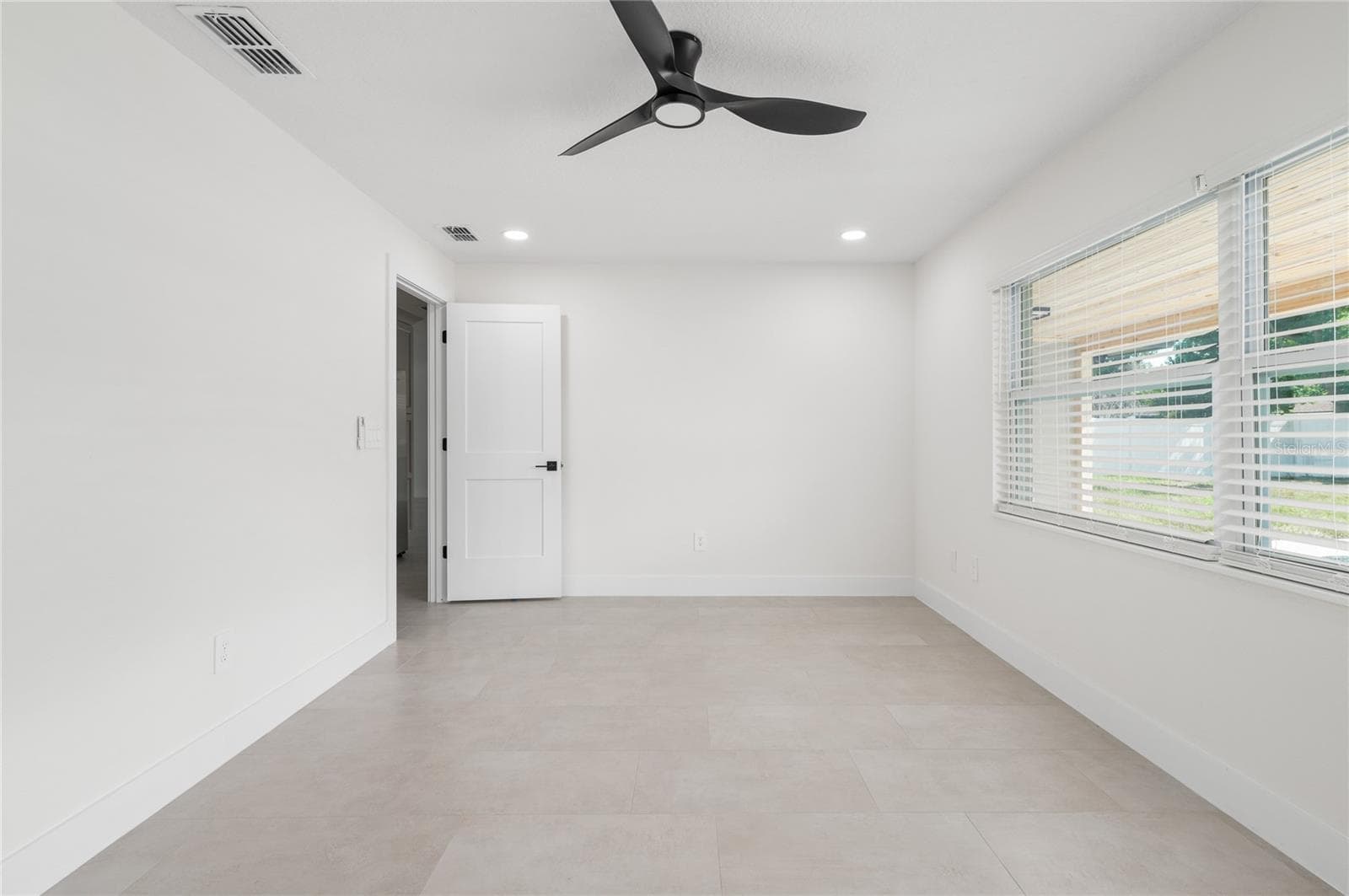 Single Family Residence at 5112 JEANNINE CT, ORLANDO, photo 29 of 52