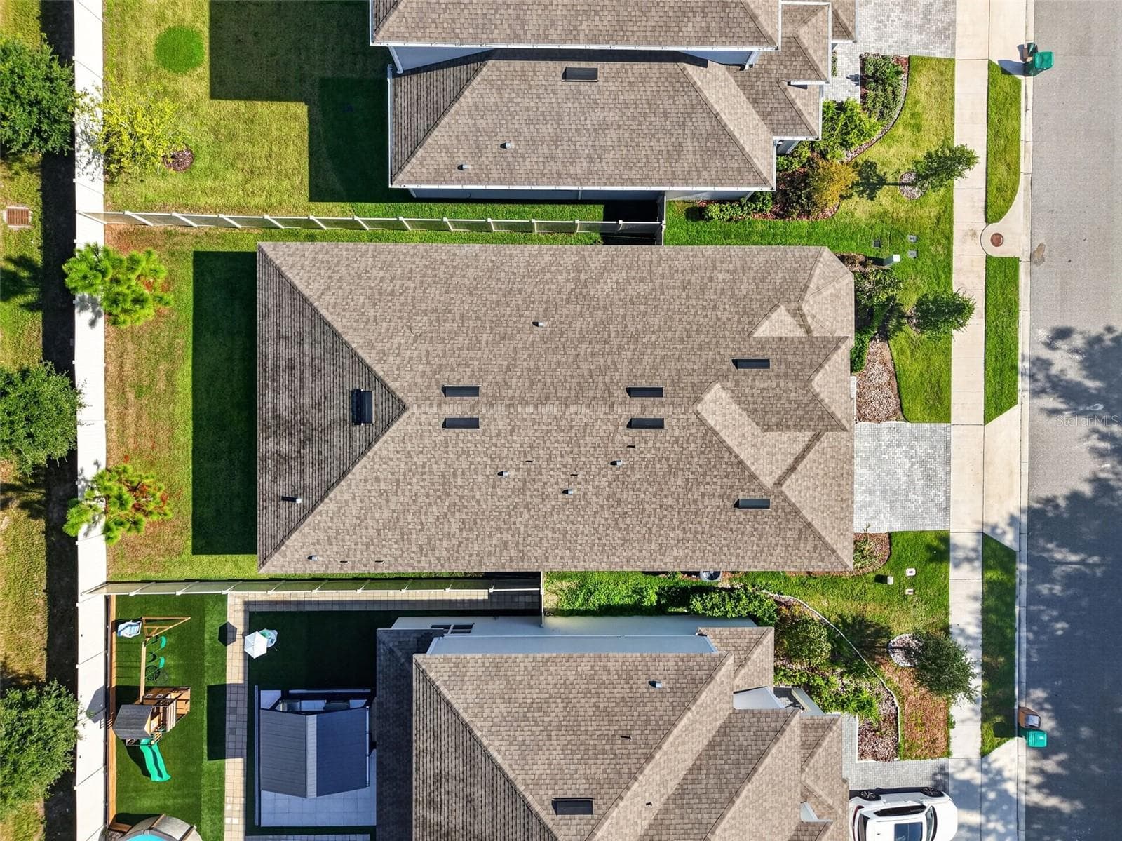 Single Family Residence at 2345 SIRENA LN, MOUNT DORA, photo 4 of 42