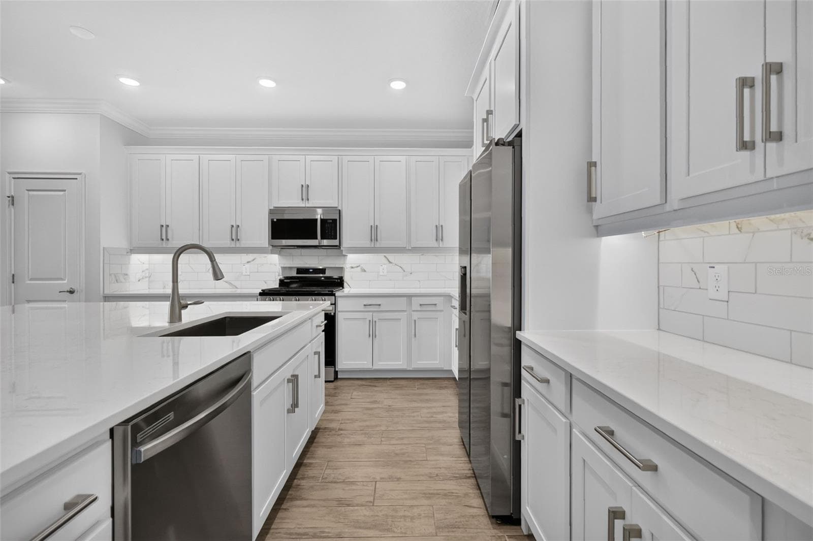 kitchen - 2345 SIRENA LN, MOUNT DORA