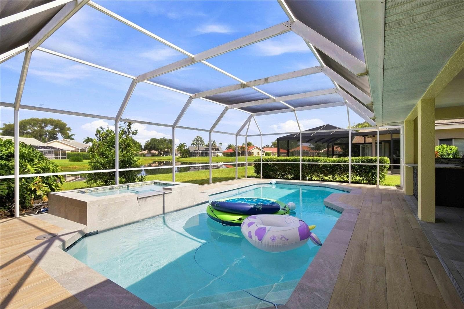 Single Family Residence at 5833 CARRIAGE DR, SARASOTA, photo 29 of 36