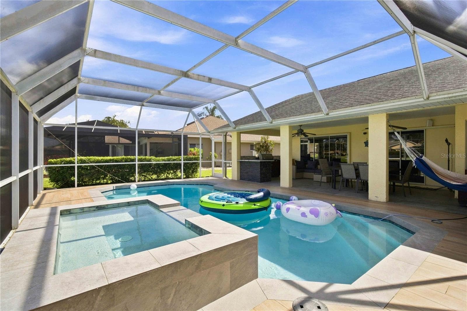Single Family Residence at 5833 CARRIAGE DR, SARASOTA, photo 30 of 36