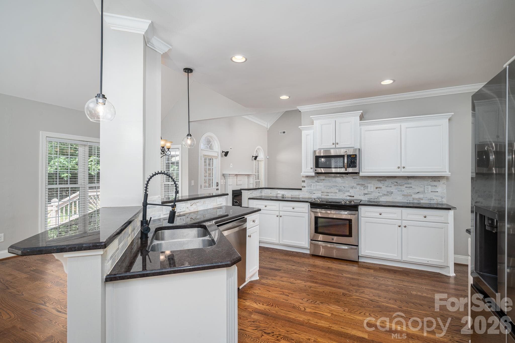 Single Family Residence at 4012 Saint Andrews Court, Cramerton, photo 12 of 58
