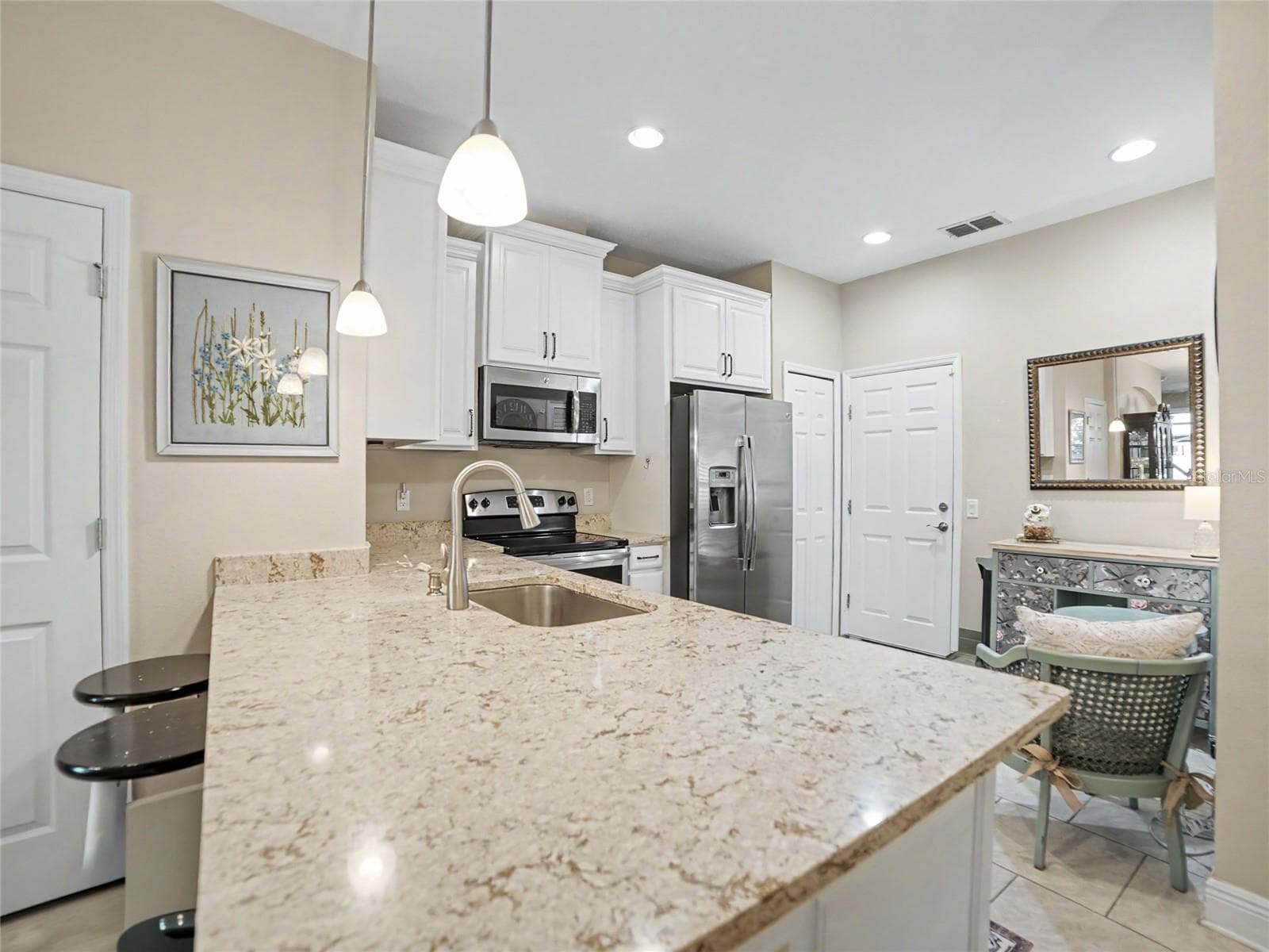 Townhouse at 1985 LAKE WATERS PL, LUTZ, photo 8 of 30