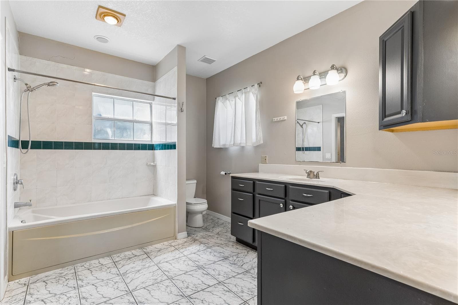 Single Family Residence at 37 E VANDERBILT ST, ORLANDO, photo 16 of 35