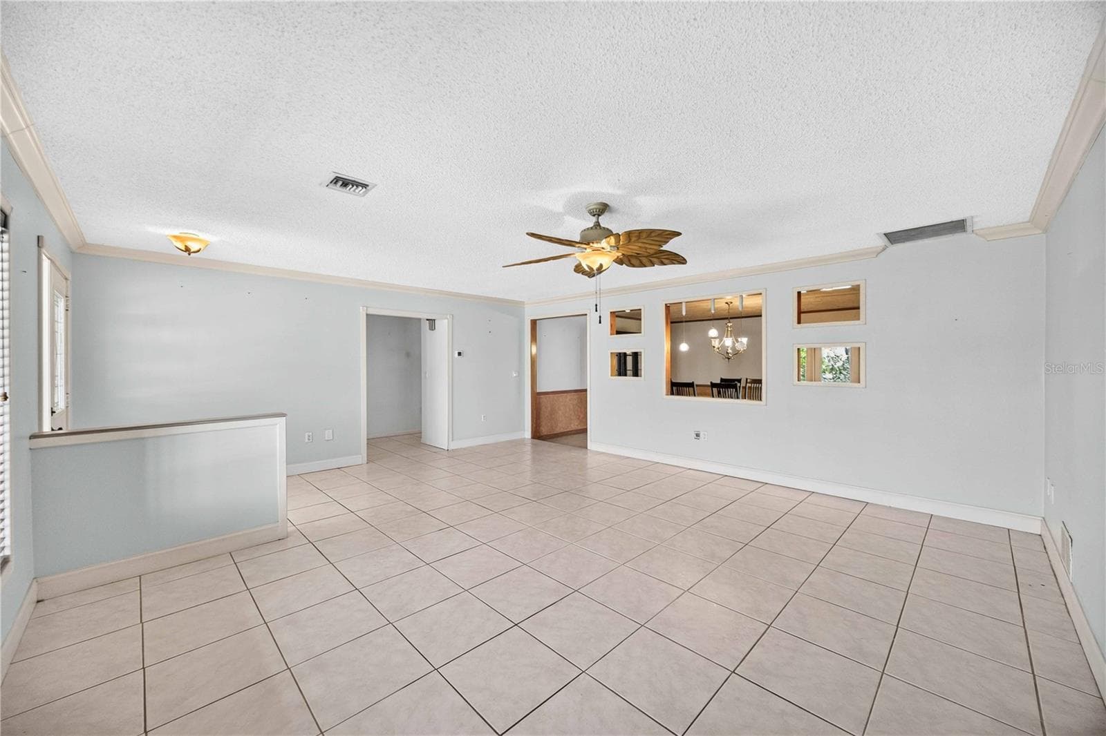 Single Family Residence at 166 MARK TWAIN LN, ROTONDA WEST, photo 7 of 62