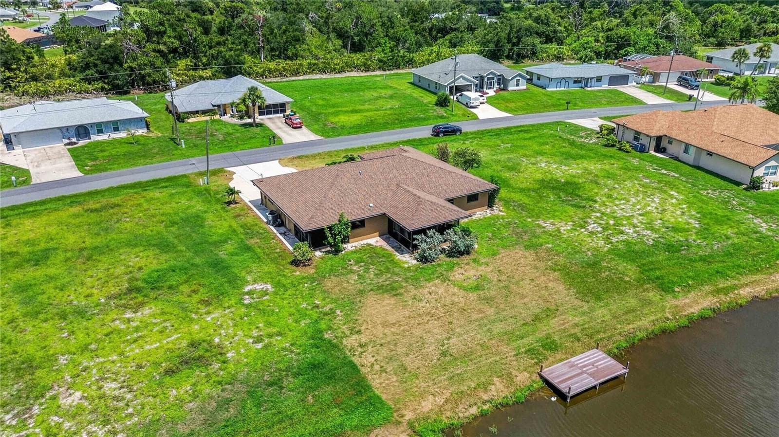 Single Family Residence at 166 MARK TWAIN LN, ROTONDA WEST, photo 39 of 62