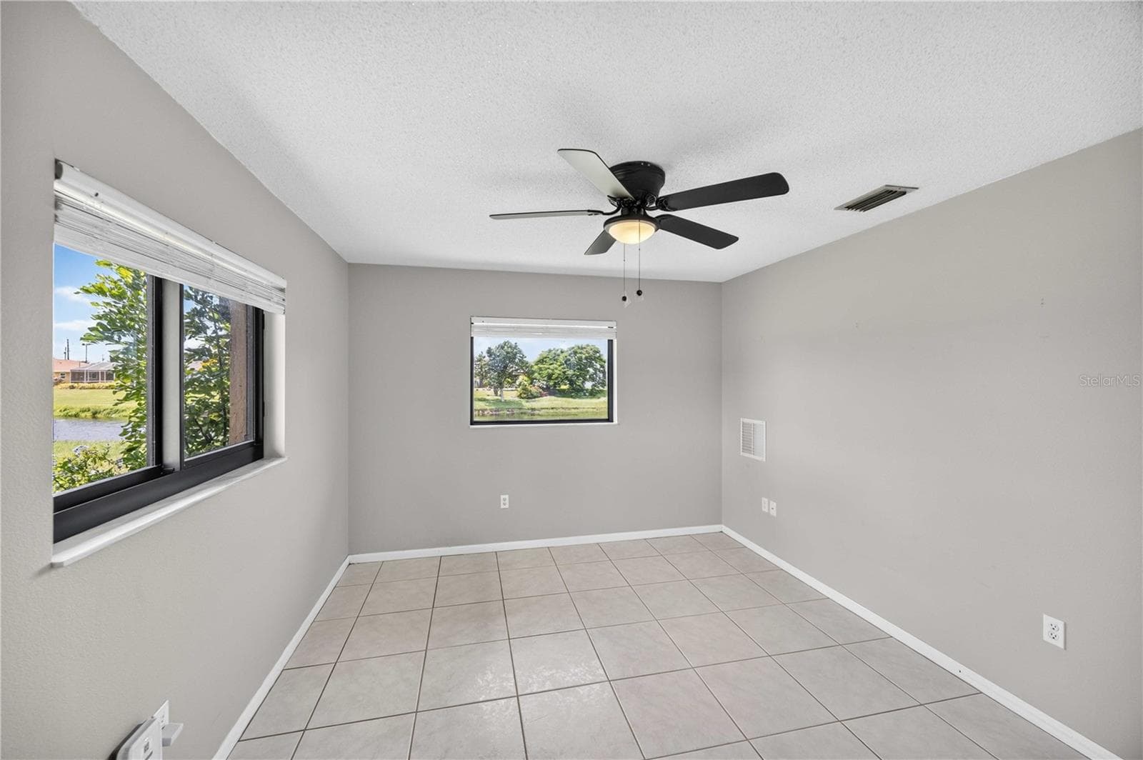 Single Family Residence at 166 MARK TWAIN LN, ROTONDA WEST, photo 52 of 62