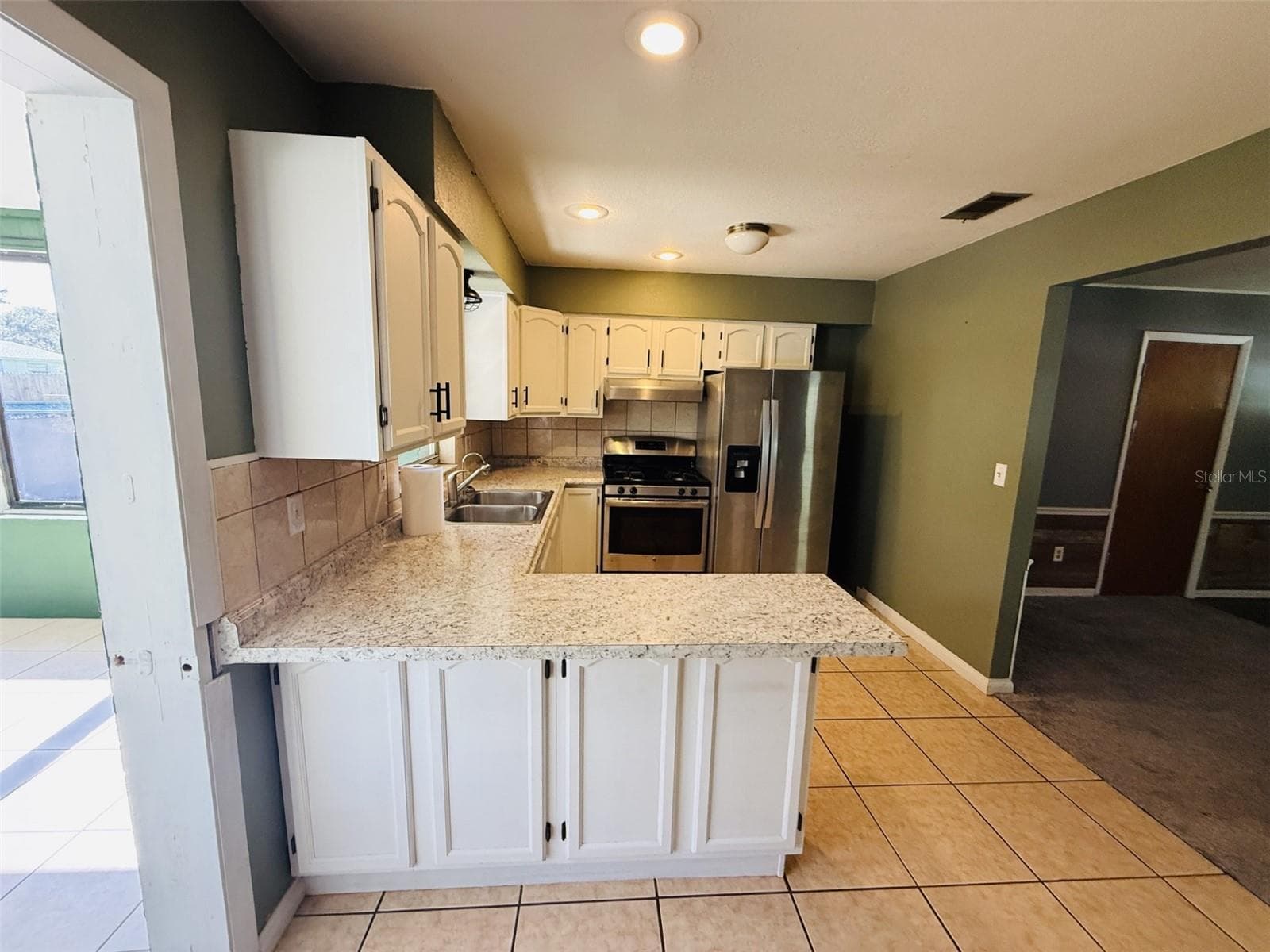 Single Family Residence at 39048 BLUE JAY AVE, ZEPHYRHILLS, photo 23 of 30