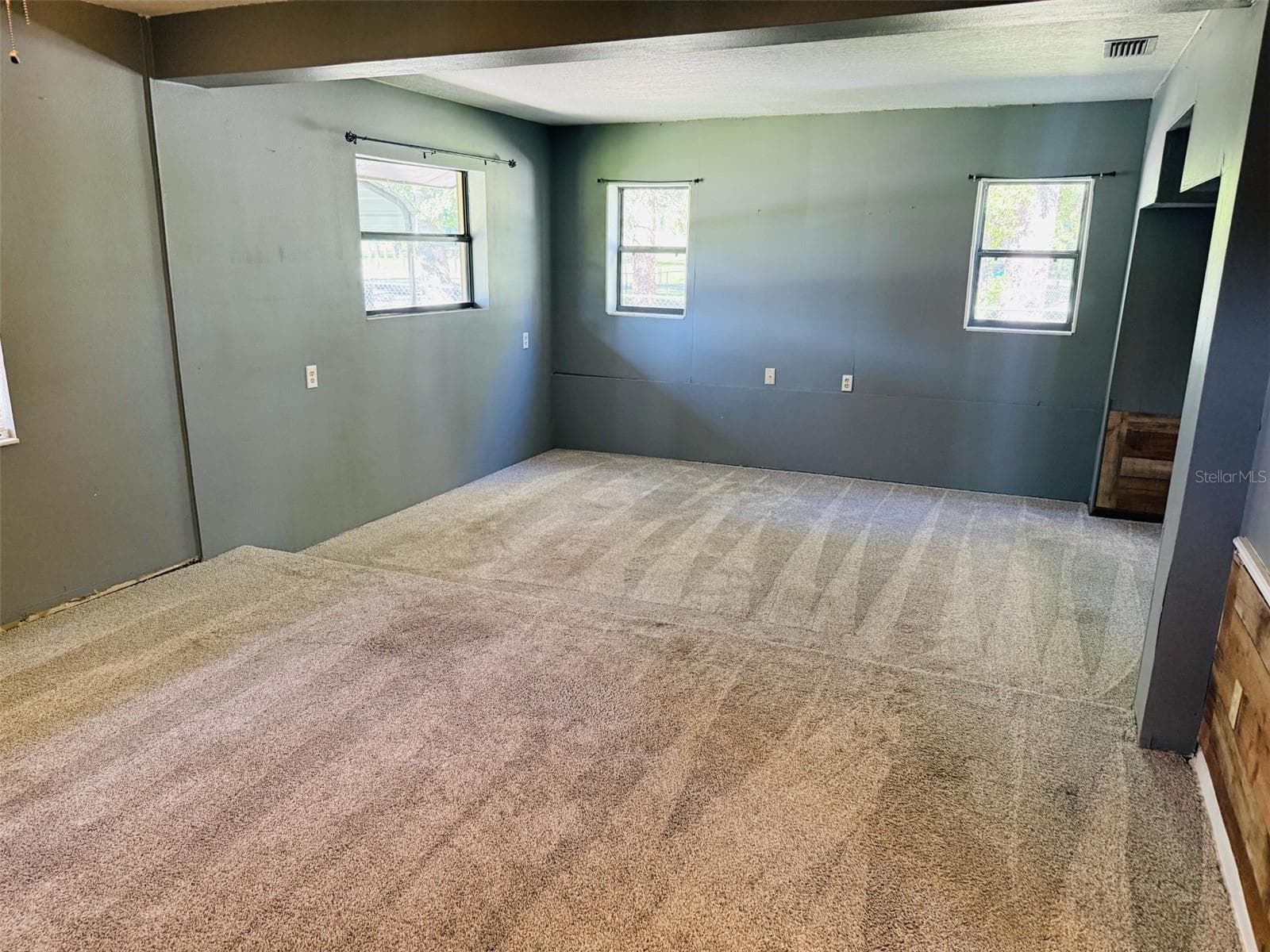 Single Family Residence at 39048 BLUE JAY AVE, ZEPHYRHILLS, photo 19 of 30