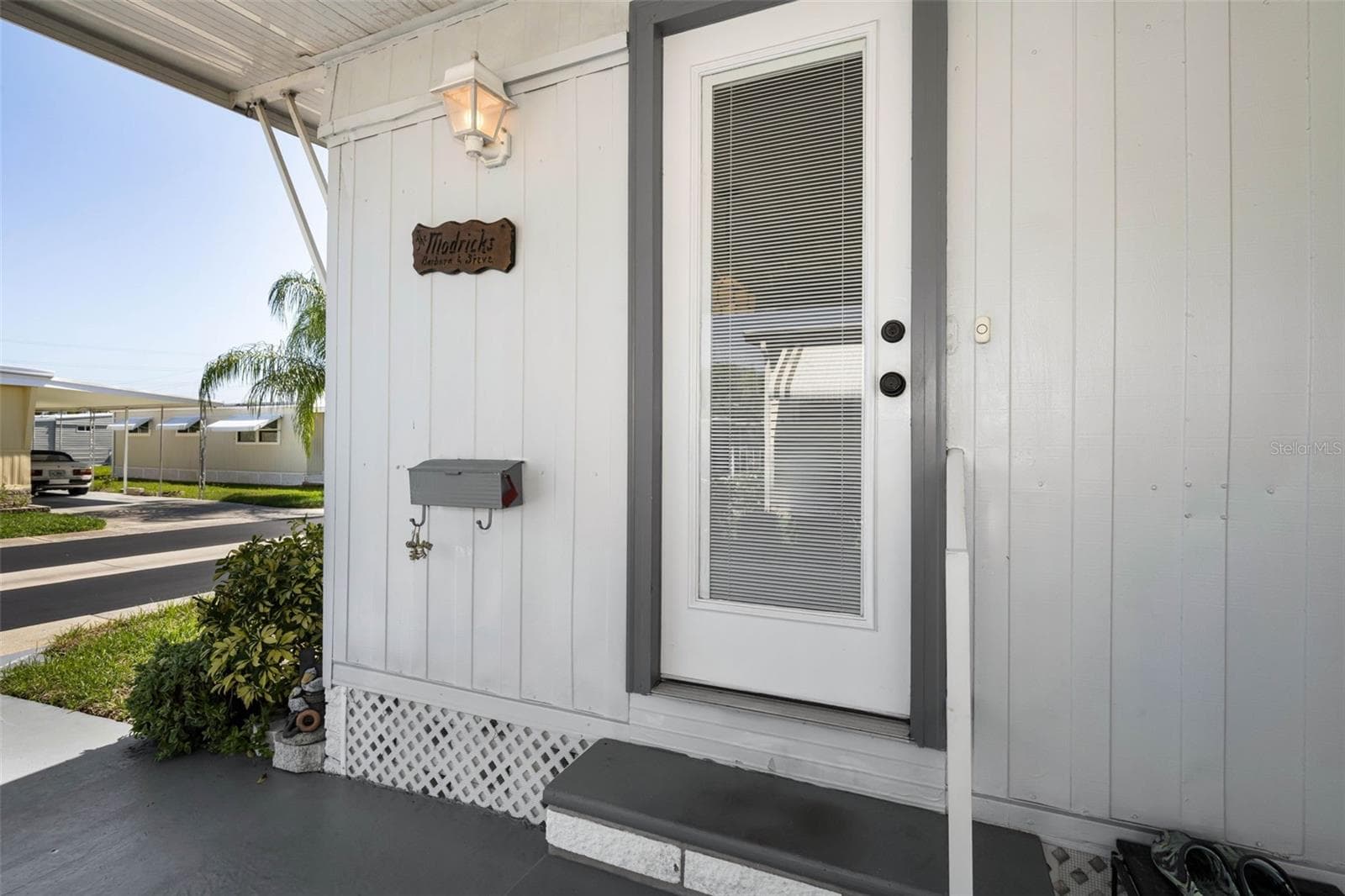 Mobile Home at 143 MELODY LN, TARPON SPRINGS, photo 19 of 93
