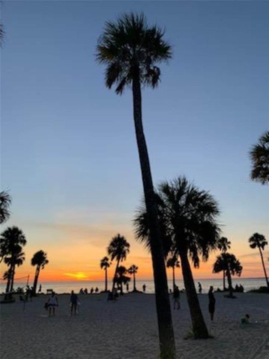 AMAZING SUNSETS! - 143 MELODY LN, TARPON SPRINGS