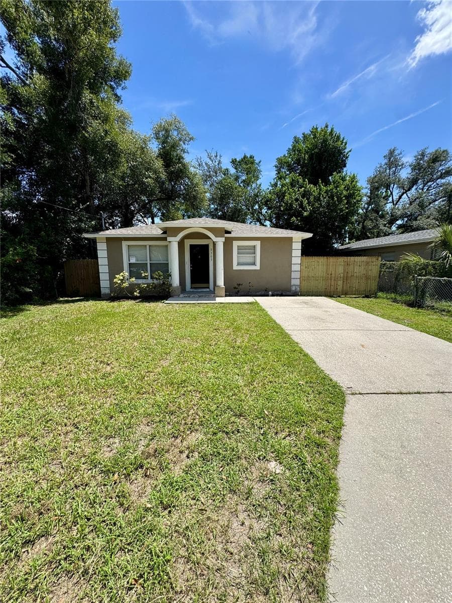 Single Family Residence at 3305 E 38TH AVE, TAMPA, photo 2 of 22