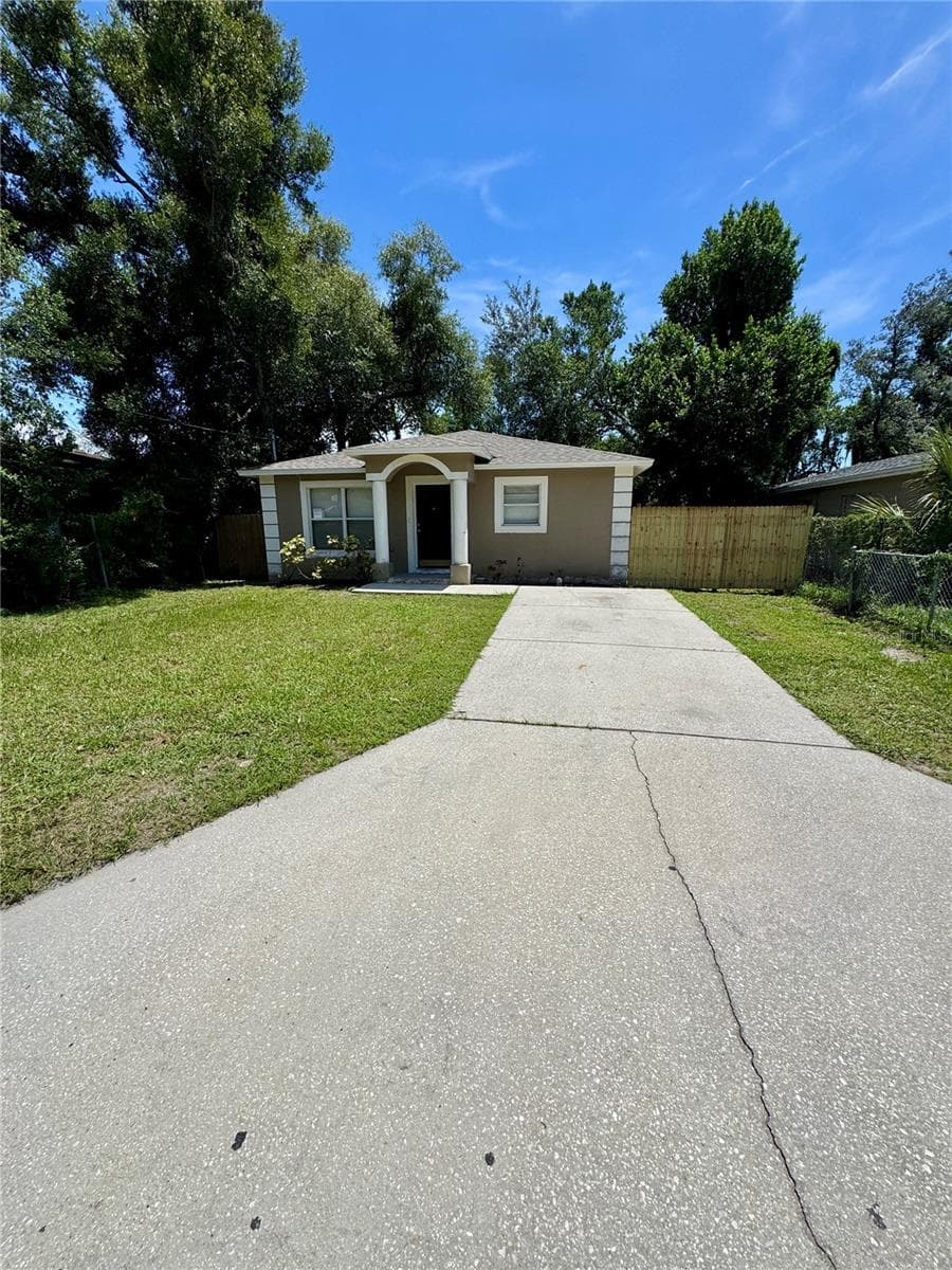 Single Family Residence at 3305 E 38TH AVE, TAMPA, photo 3 of 22