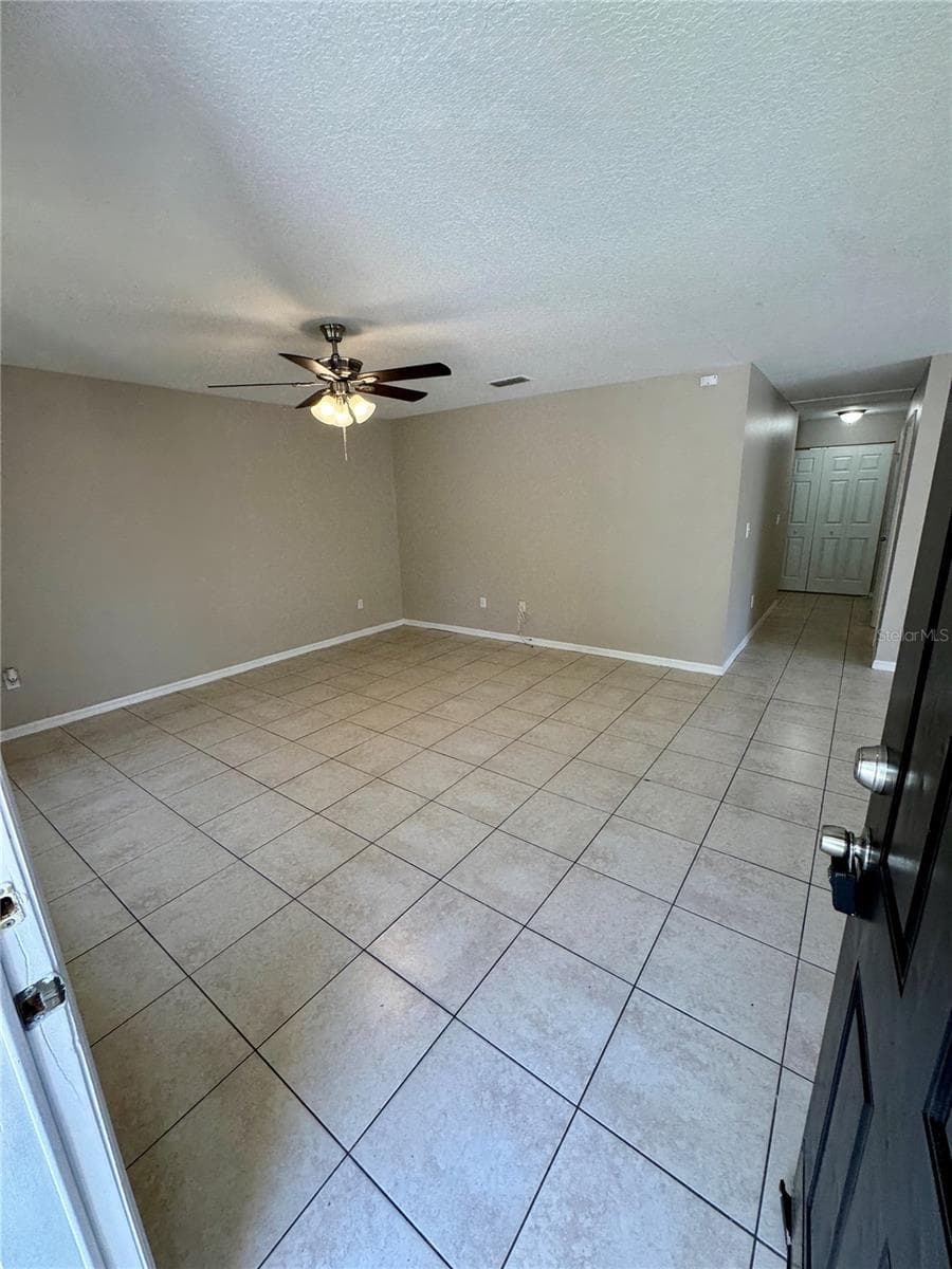 Single Family Residence at 3305 E 38TH AVE, TAMPA, photo 4 of 22