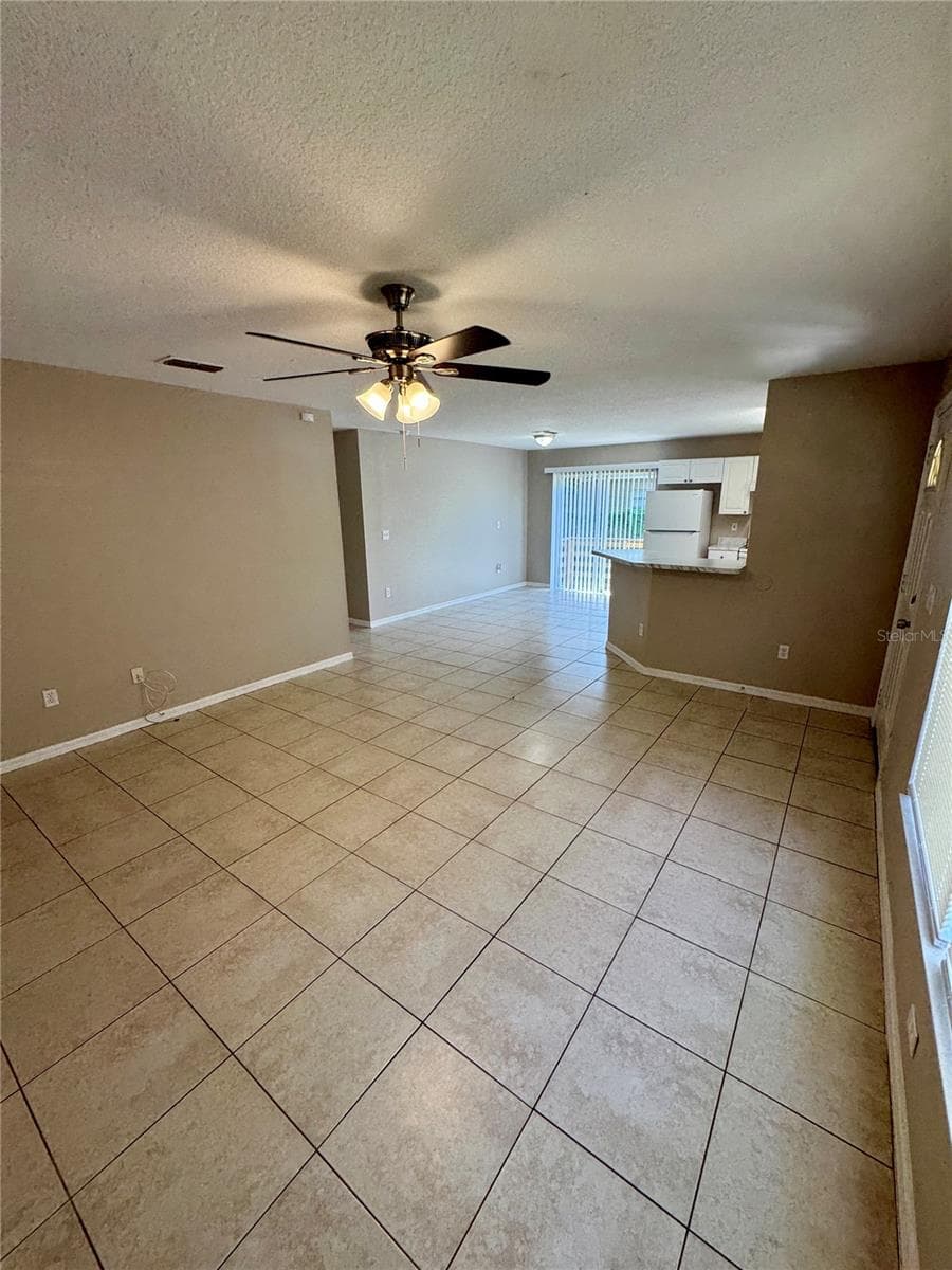 Single Family Residence at 3305 E 38TH AVE, TAMPA, photo 5 of 22