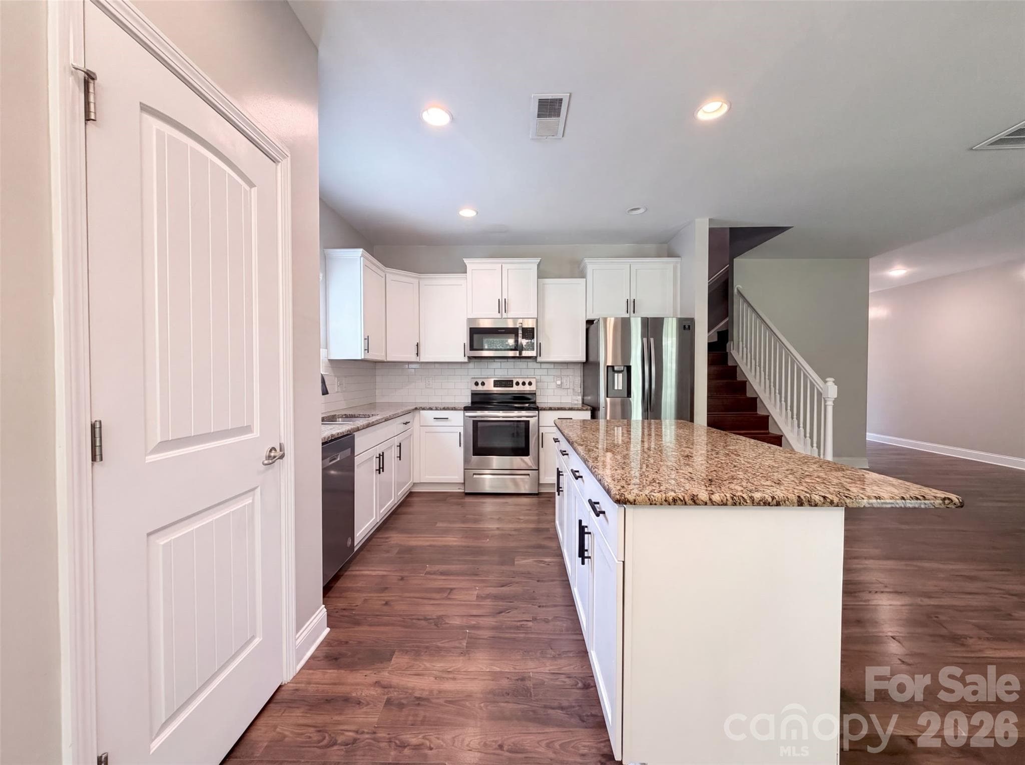 Single Family Residence at 147 Allenton Way, Statesville, photo 5 of 18