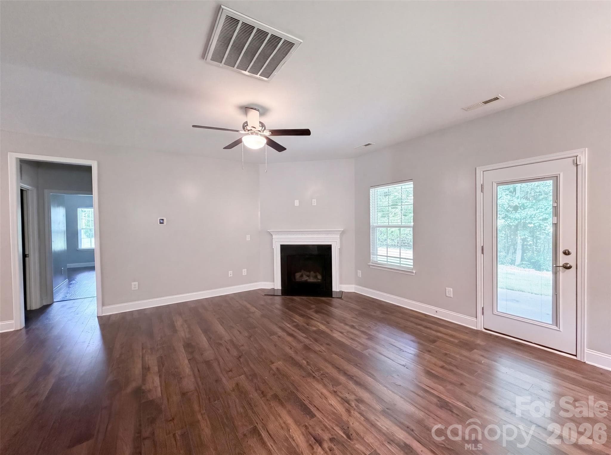 Single Family Residence at 147 Allenton Way, Statesville, photo 7 of 18