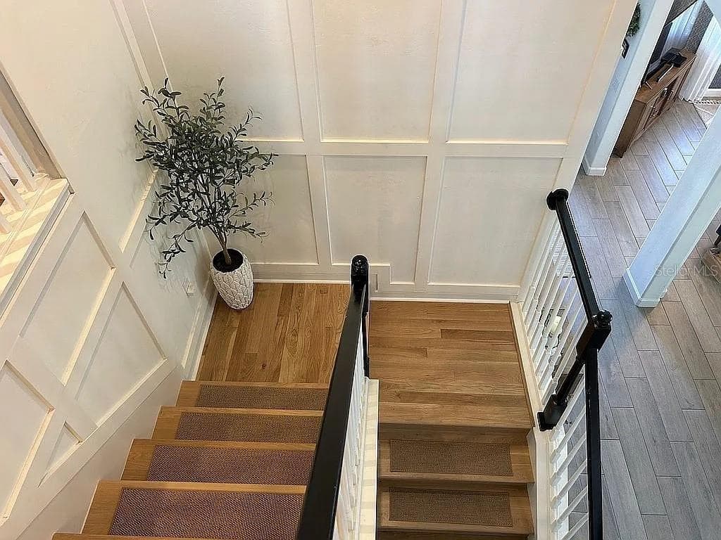 Custom White Oak Staircase and Accent Wall - 15008 MISTY WATER XING, BRADENTON
