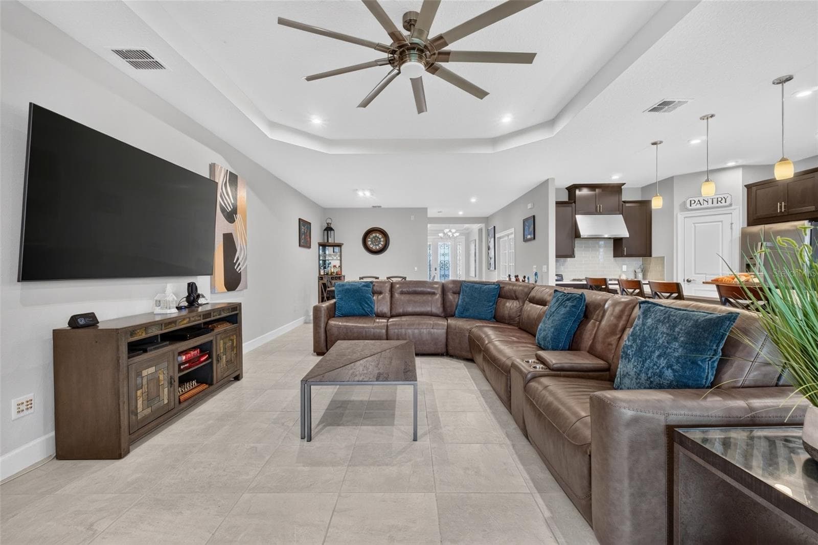 Great Room - 908 BRAEWOOD DR, CLERMONT