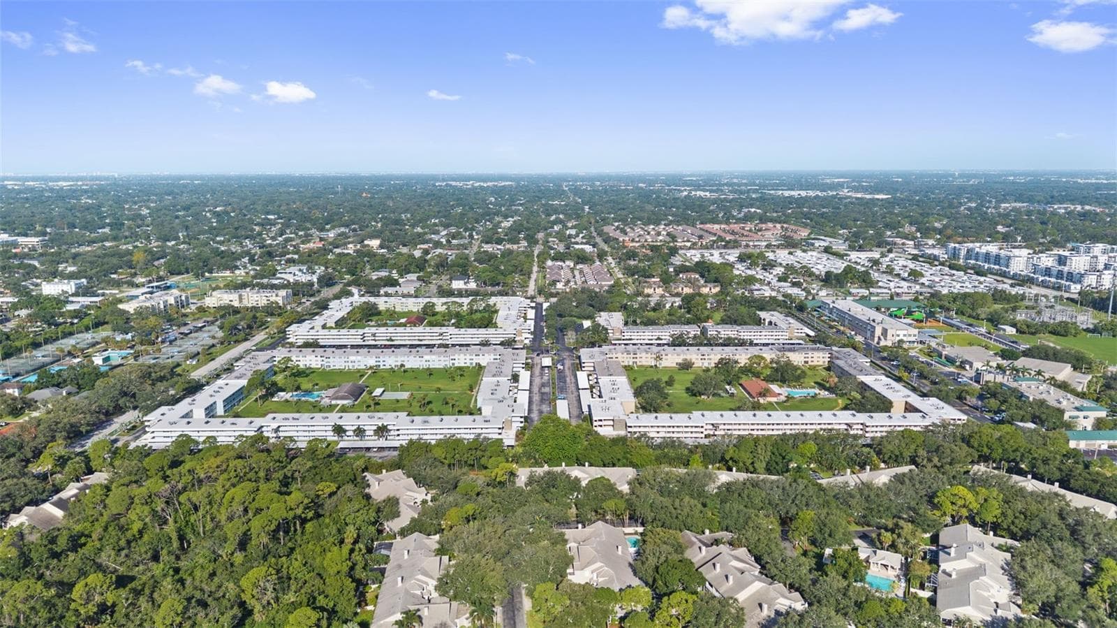 Condominium at 4895 BAY ST NE #102, ST PETERSBURG, photo 46 of 53