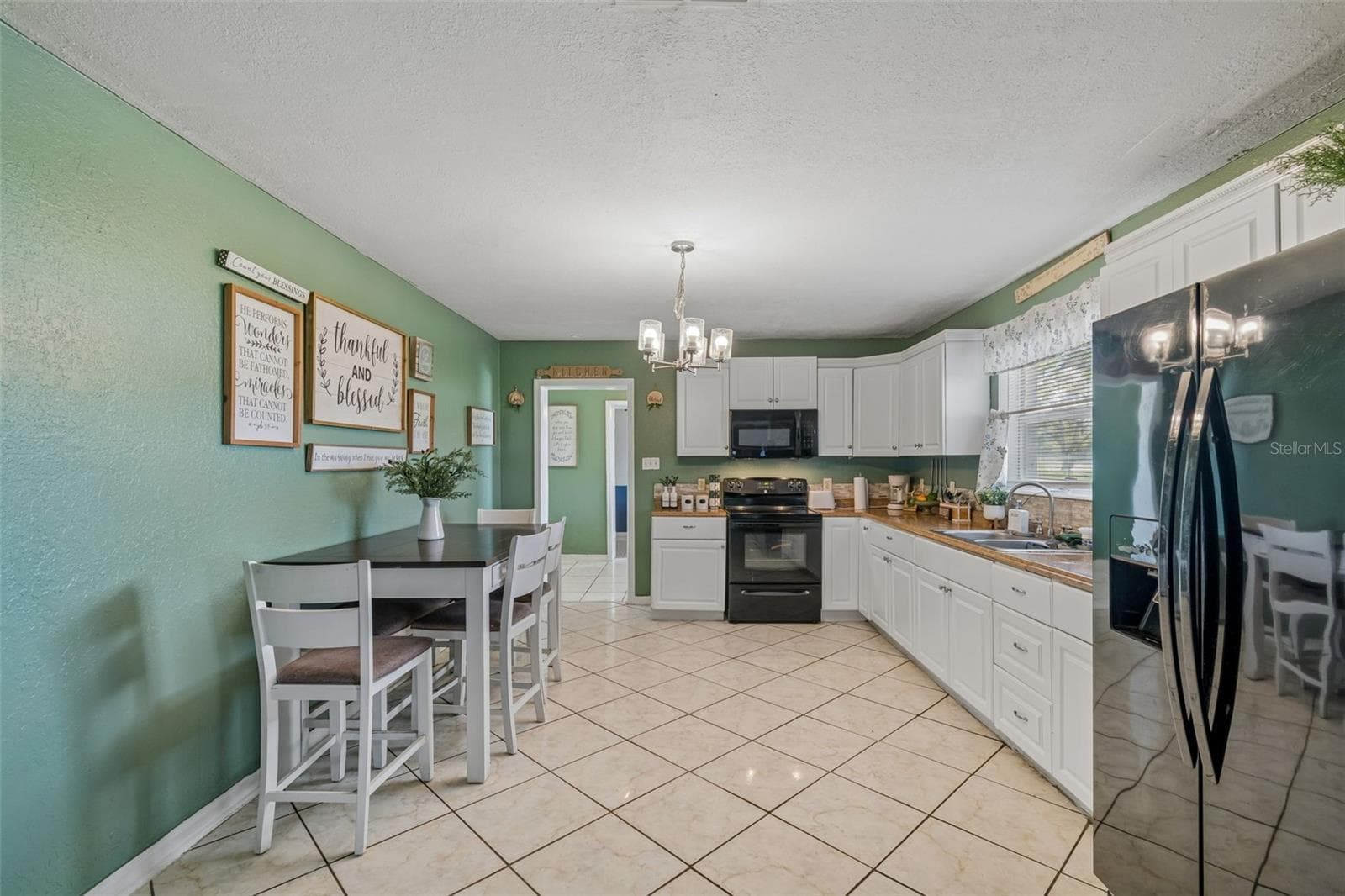 Single Family Residence at 7307 N HUNTLEY AVE, TAMPA, photo 11 of 33