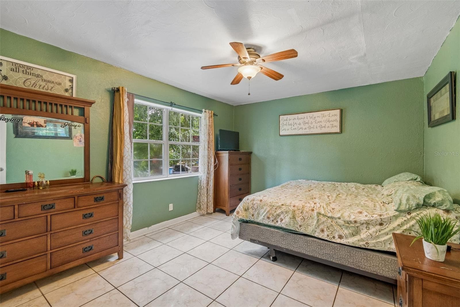 Single Family Residence at 7307 N HUNTLEY AVE, TAMPA, photo 23 of 33
