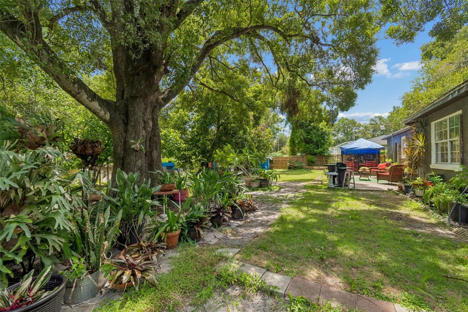 Single Family Residence at 7307 N HUNTLEY AVE, TAMPA, photo 29 of 33