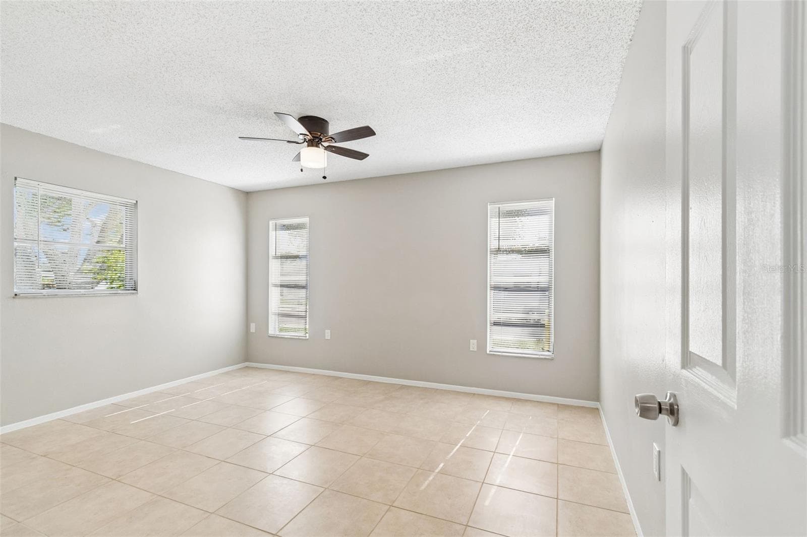 Single Family Residence at 9631 MARLINTON LN, PORT RICHEY, photo 12 of 33