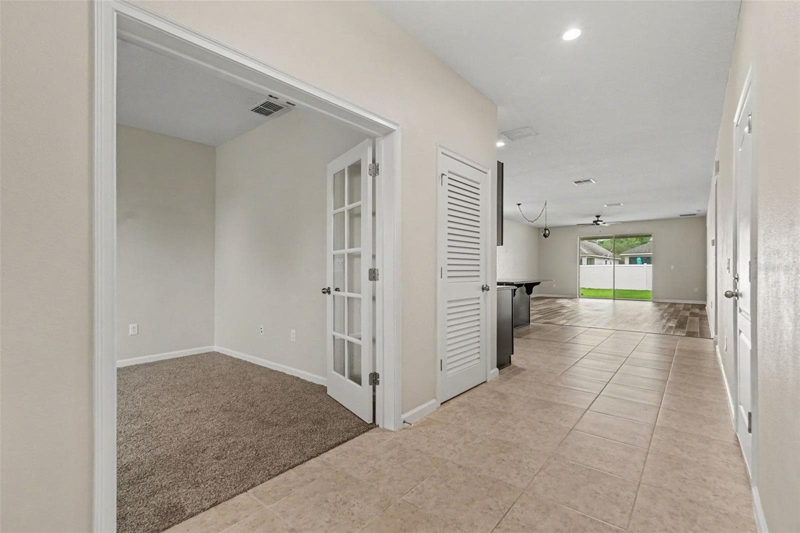 Single Family Residence at 12318 EAGLE SWOOP PL, RIVERVIEW, photo 3 of 22