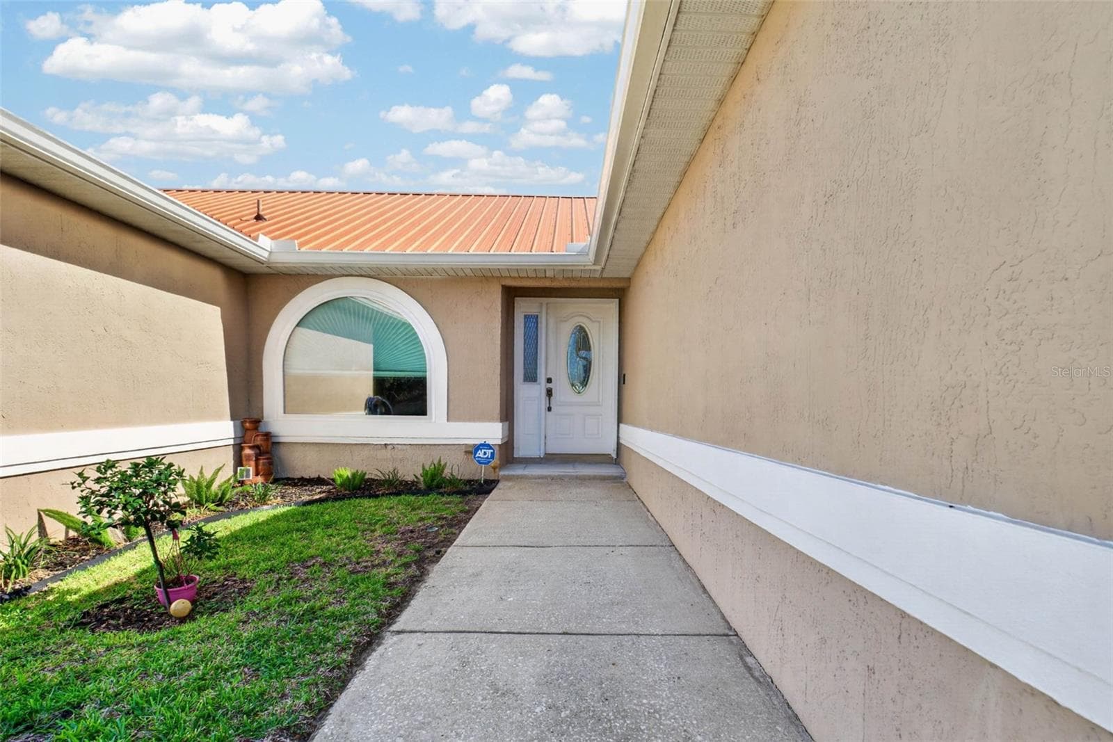 Single Family Residence at 722 HUNT DR, LAKE WALES, photo 3 of 59
