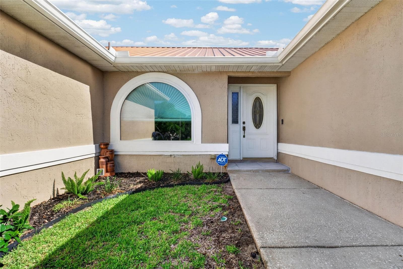 Single Family Residence at 722 HUNT DR, LAKE WALES, photo 4 of 59