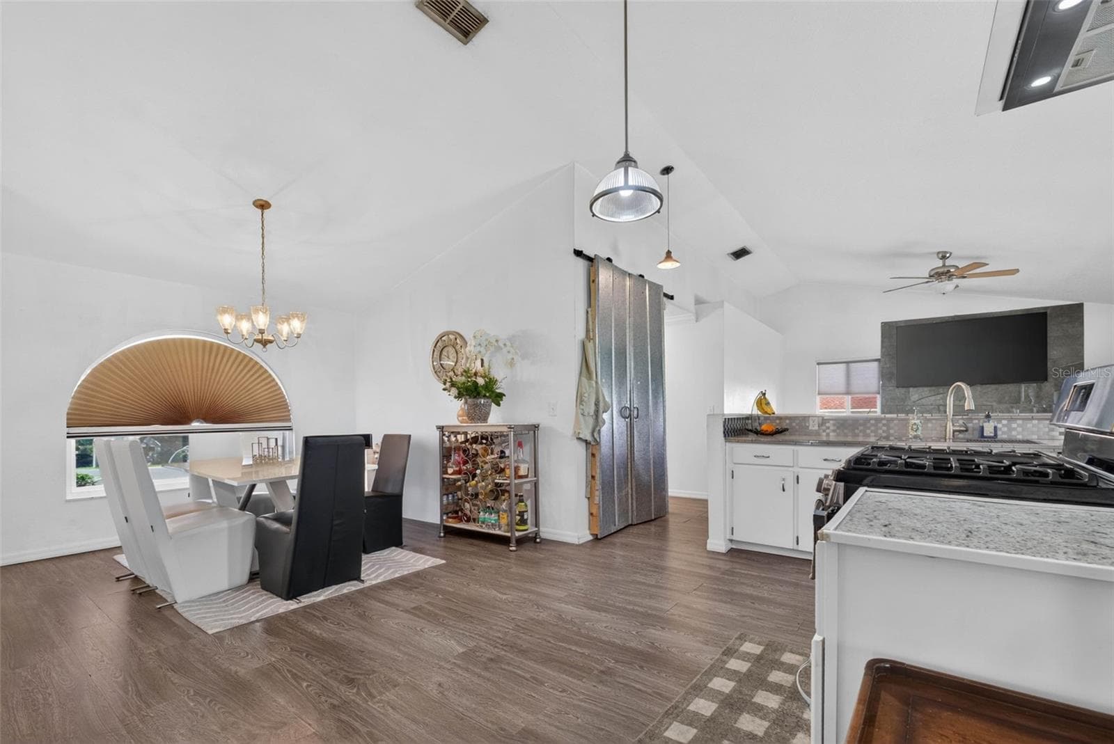Single Family Residence at 722 HUNT DR, LAKE WALES, photo 11 of 59