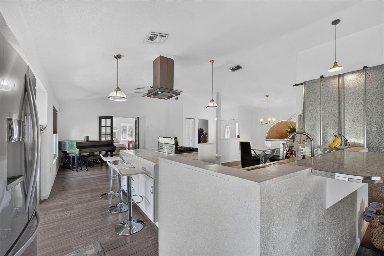 Single Family Residence at 722 HUNT DR, LAKE WALES, photo 18 of 59