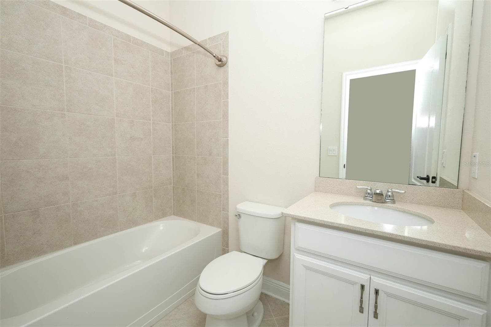 FULL BATHROOM - JACK & JILL ( BETWEEN 4TH & 5TH BEDROOM - 12397 STONE BARK TRL, ORLANDO