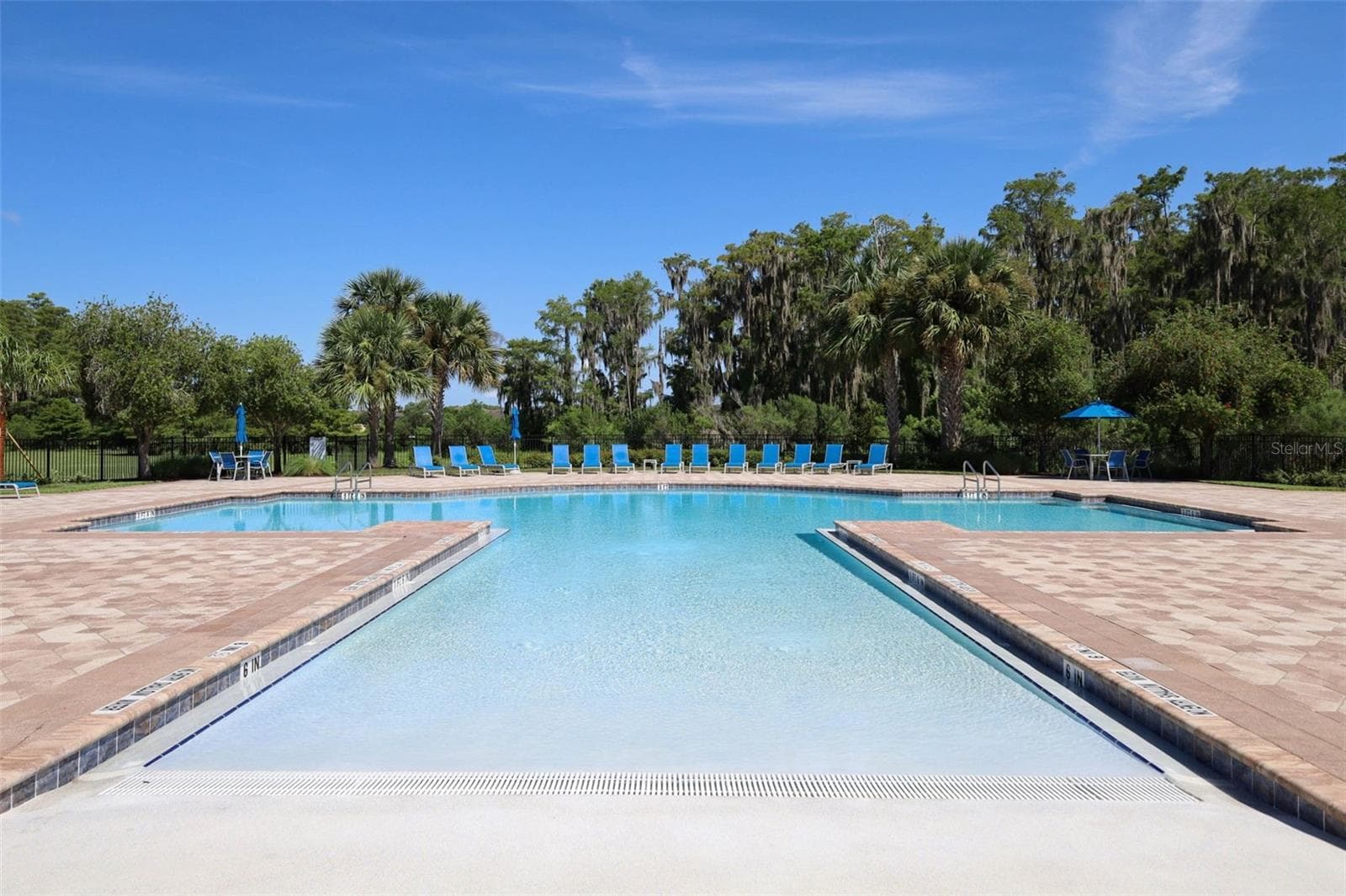 COMMUNITY POOL - 12397 STONE BARK TRL, ORLANDO