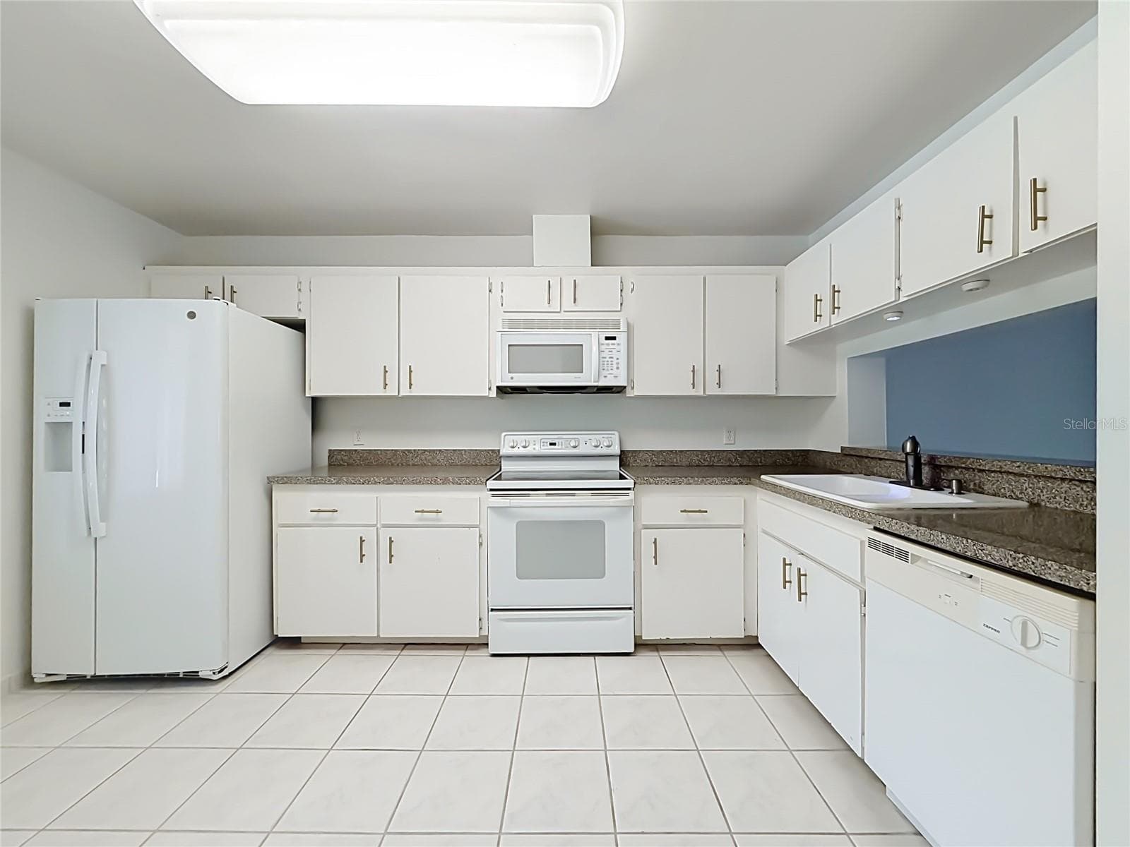 Condominium at 15 ESCONDIDO CT #148, ALTAMONTE SPRINGS, photo 9 of 54