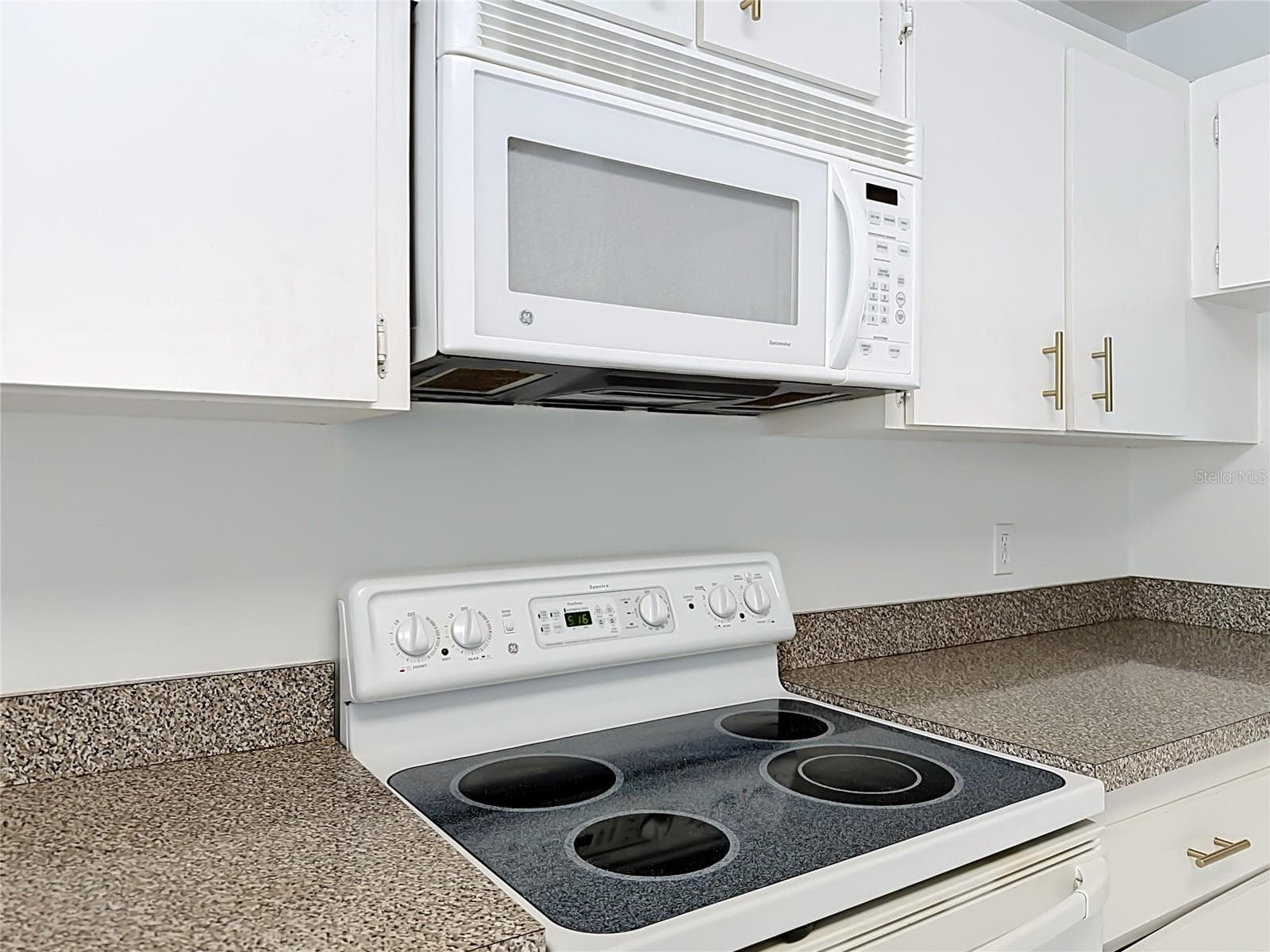 Condominium at 15 ESCONDIDO CT #148, ALTAMONTE SPRINGS, photo 12 of 54