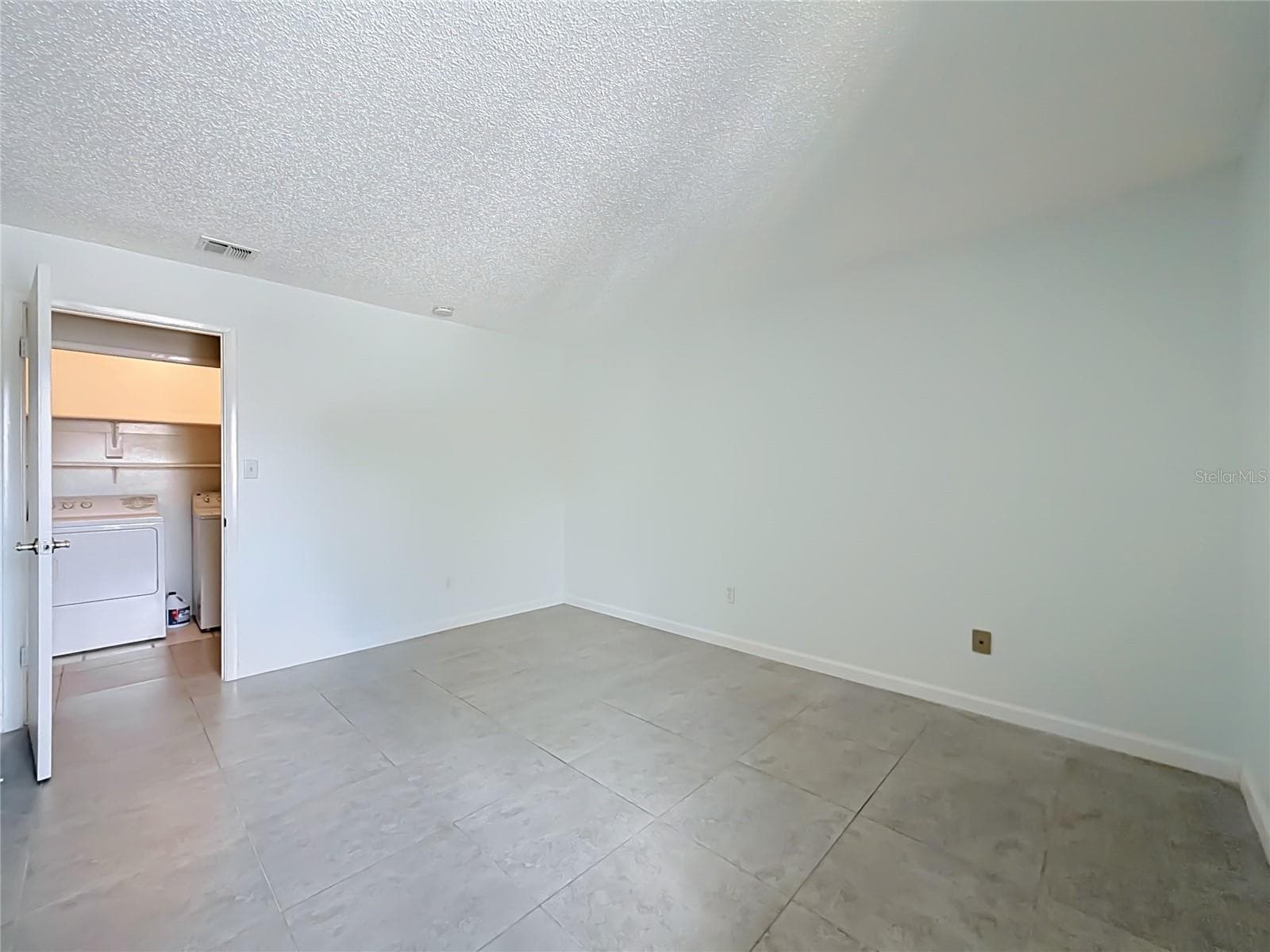 Condominium at 15 ESCONDIDO CT #148, ALTAMONTE SPRINGS, photo 36 of 54