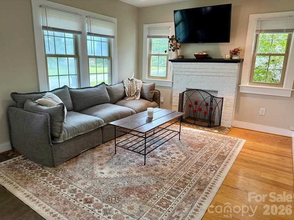 Living room - 116 Beverly Avenue, Hendersonville