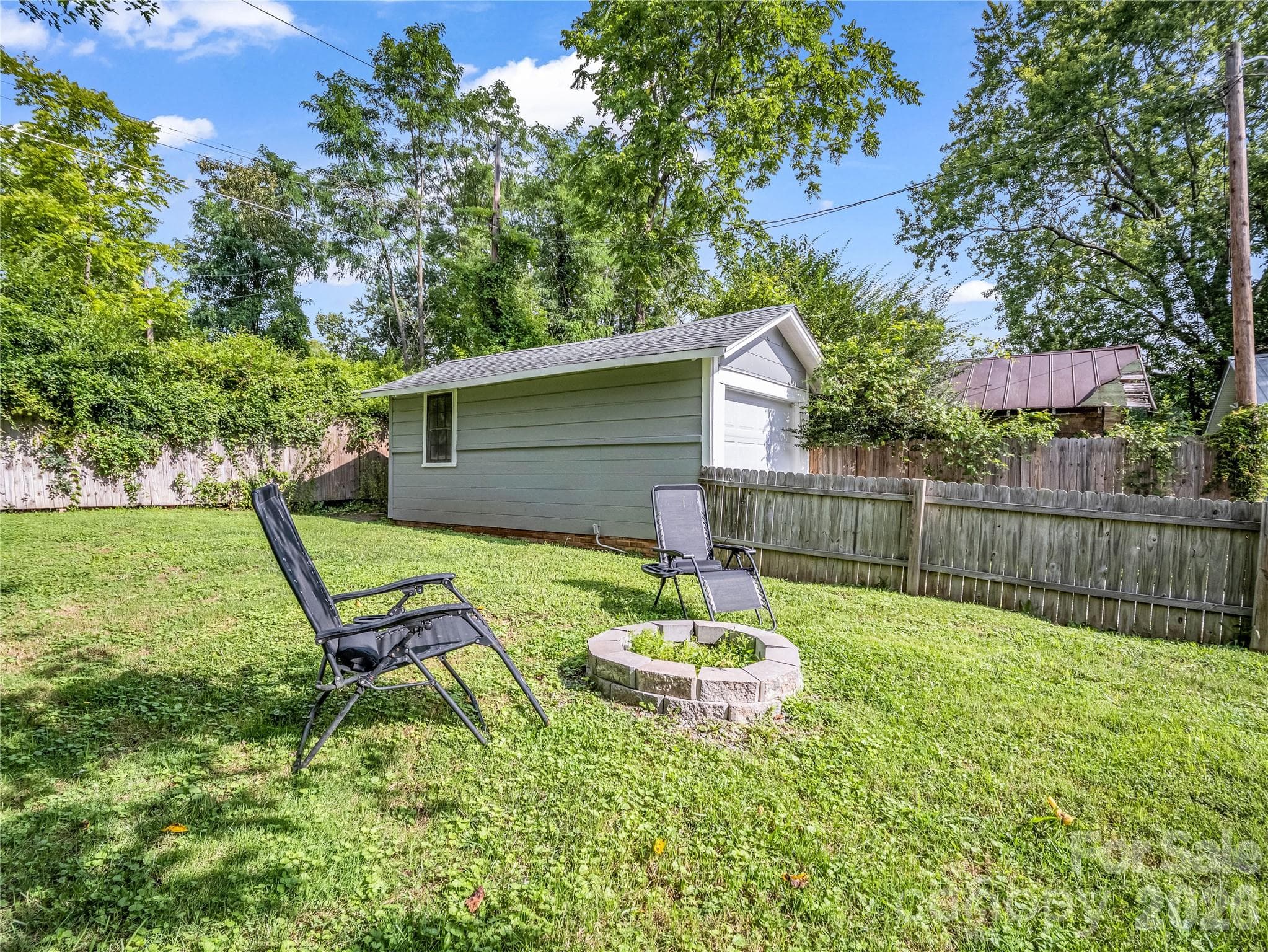 Firepit - 116 Beverly Avenue, Hendersonville