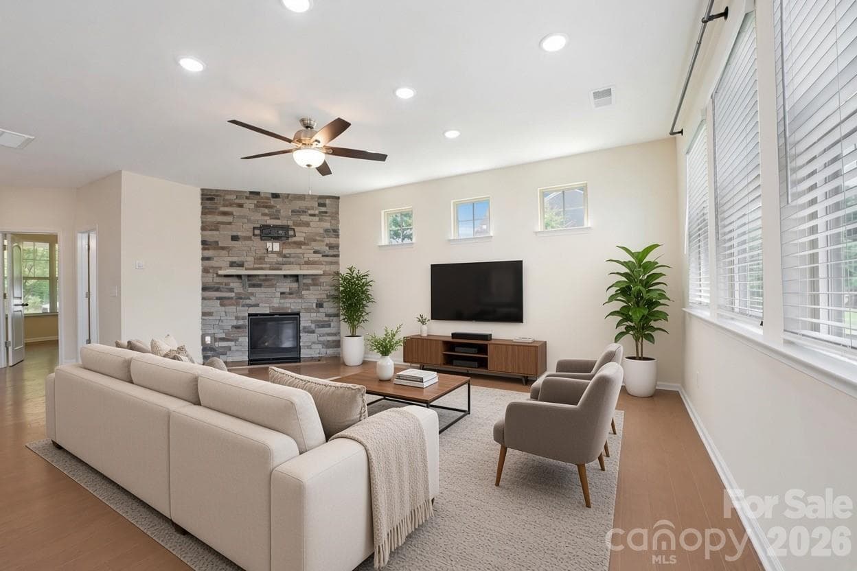 Virtually staged - 15505 Davidson East Drive, Davidson