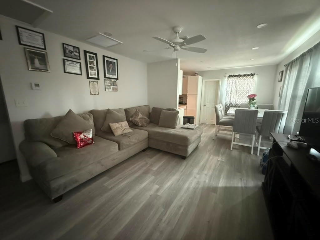 Living Room - 1402 4TH AVE NE, RUSKIN