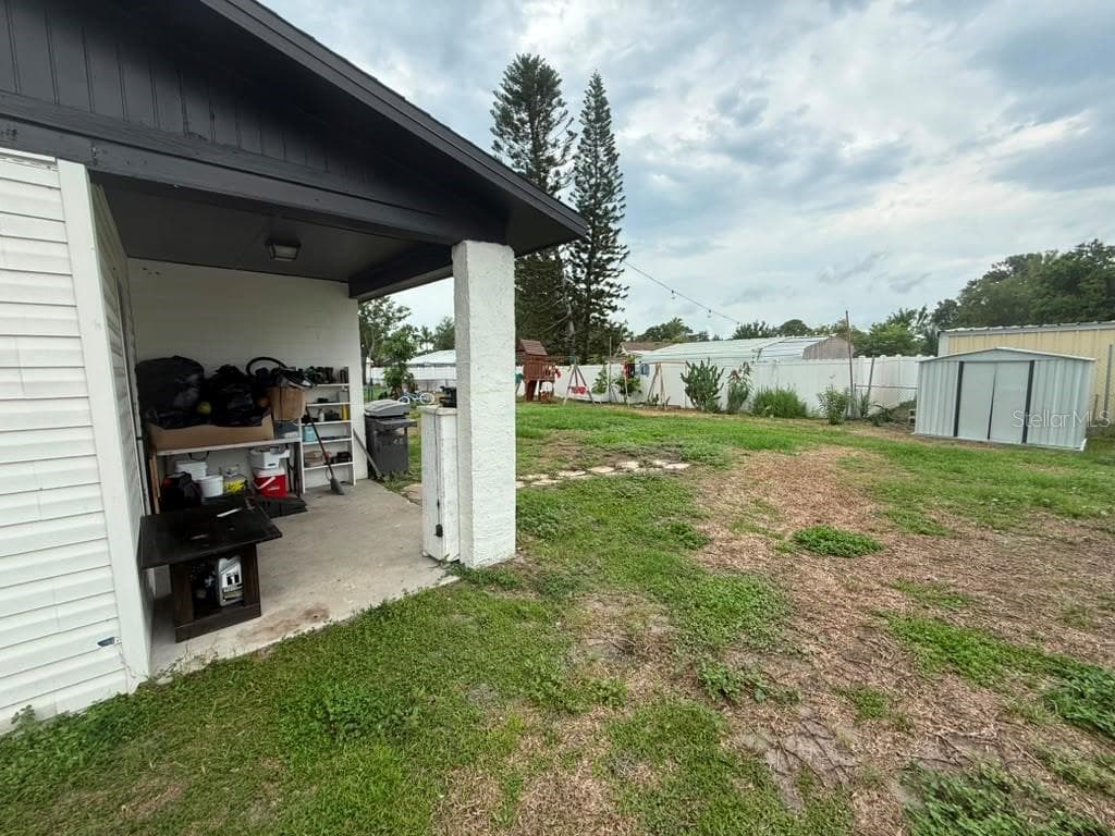 Single Family Residence at 1402 4TH AVE NE, RUSKIN, photo 23 of 25