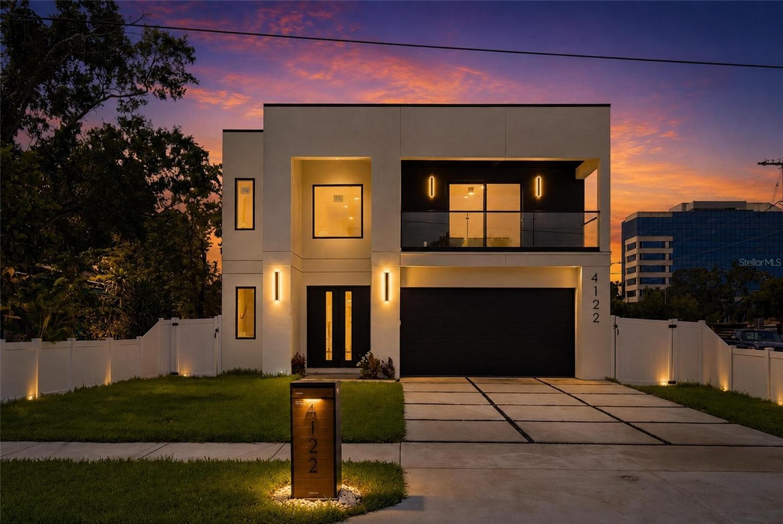 Single Family Residence at 4122 W NASSAU ST, TAMPA, photo 2 of 44