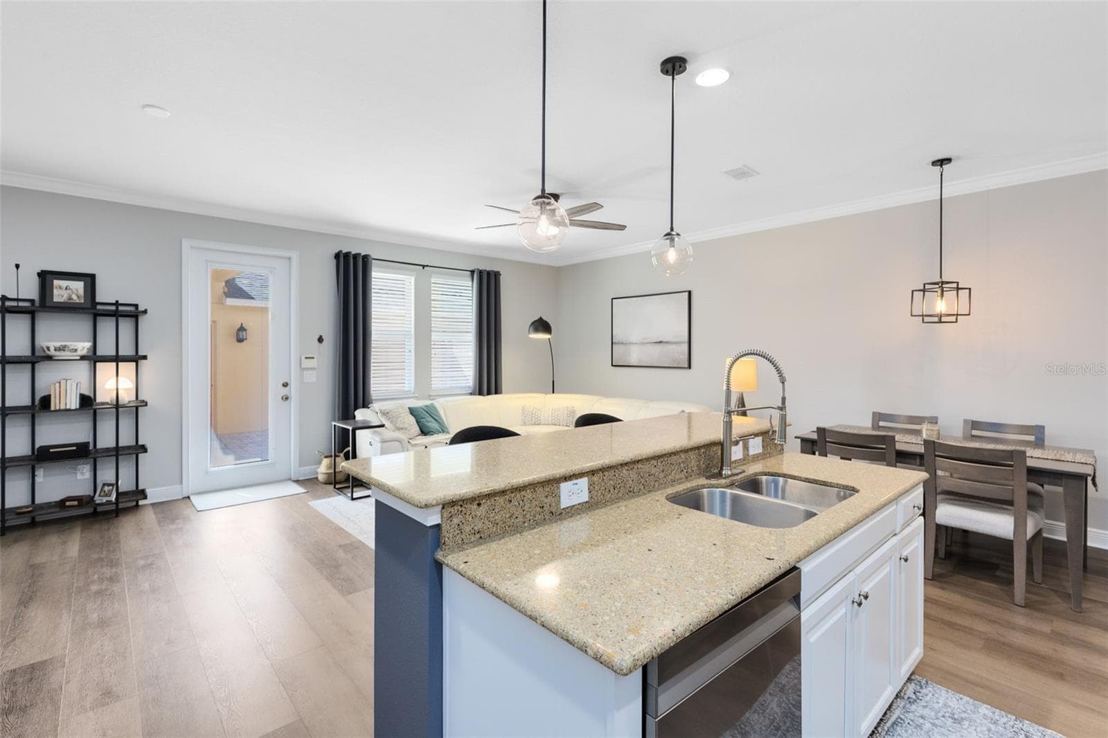 Townhouse at 463 ELLIS SQUARE CT, SANFORD, photo 9 of 34
