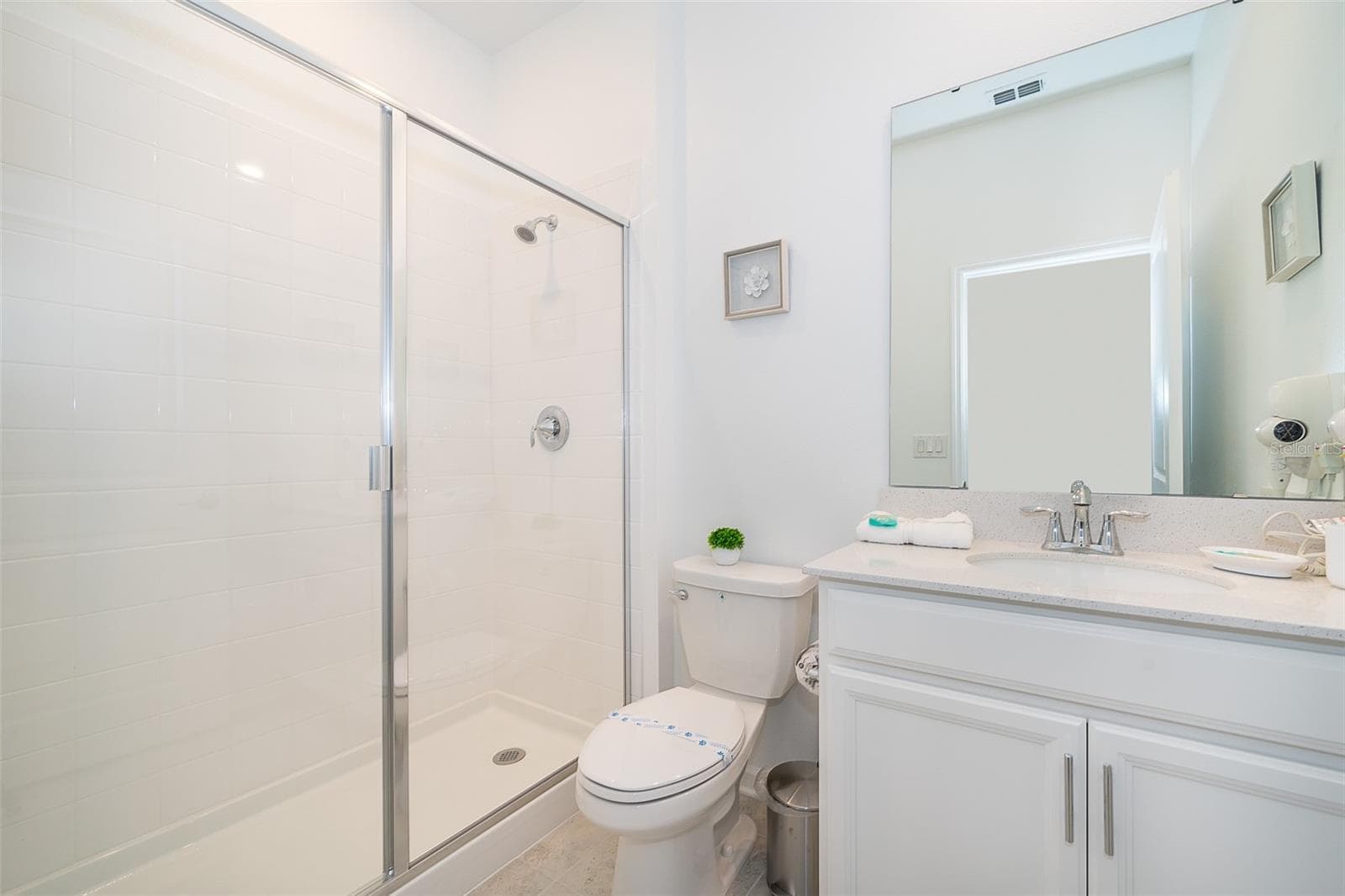 Condominium at 979 SPLASH SHOT PL #0, DAVENPORT, photo 17 of 32