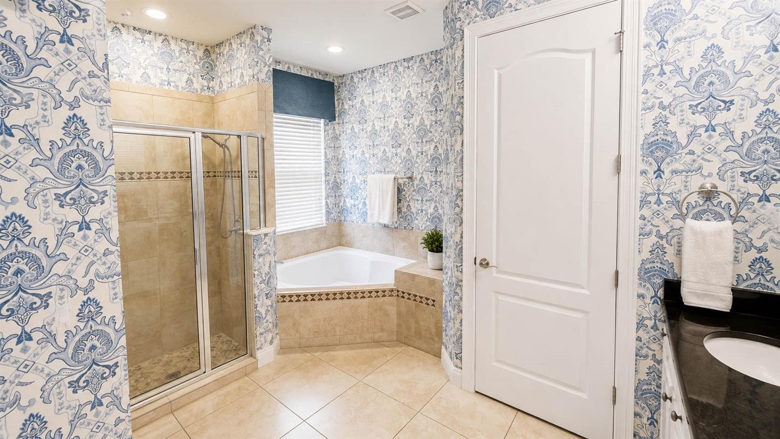Single Family Residence at 7467 LAKE ALBERT DR, WINDERMERE, photo 14 of 58